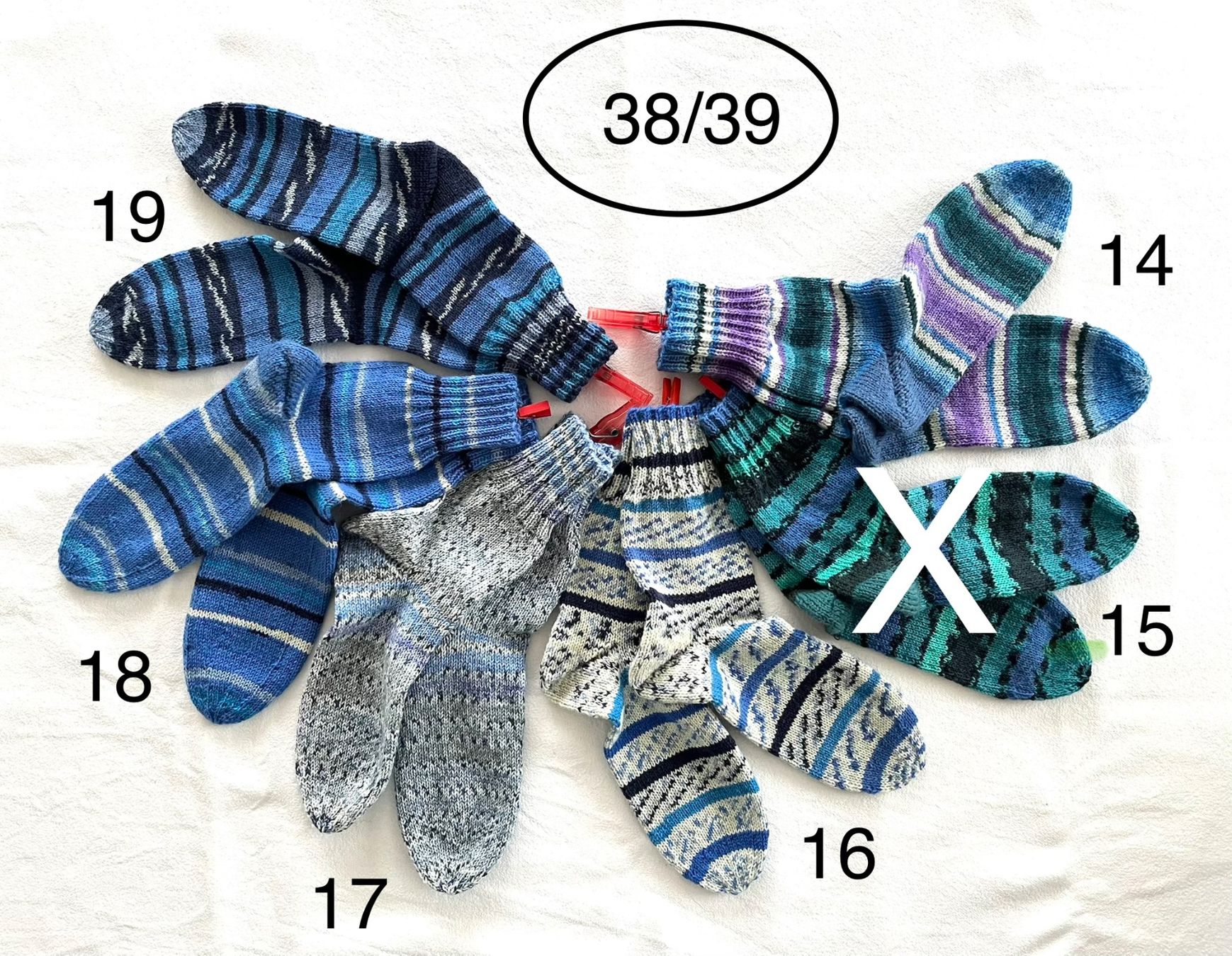 Calze: handgestrickte Wollsocken, 38/39 – Nuovo e nell'imballaggio originale da Engelburg venduto da rautibus