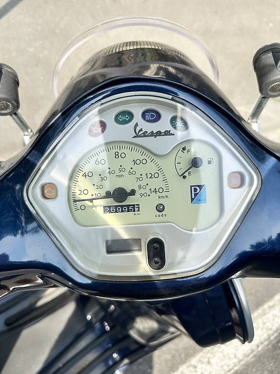 Vespa Scooters: Vespa 125 Bleu – D'occasion à Lausanne par gue_5fmg 4