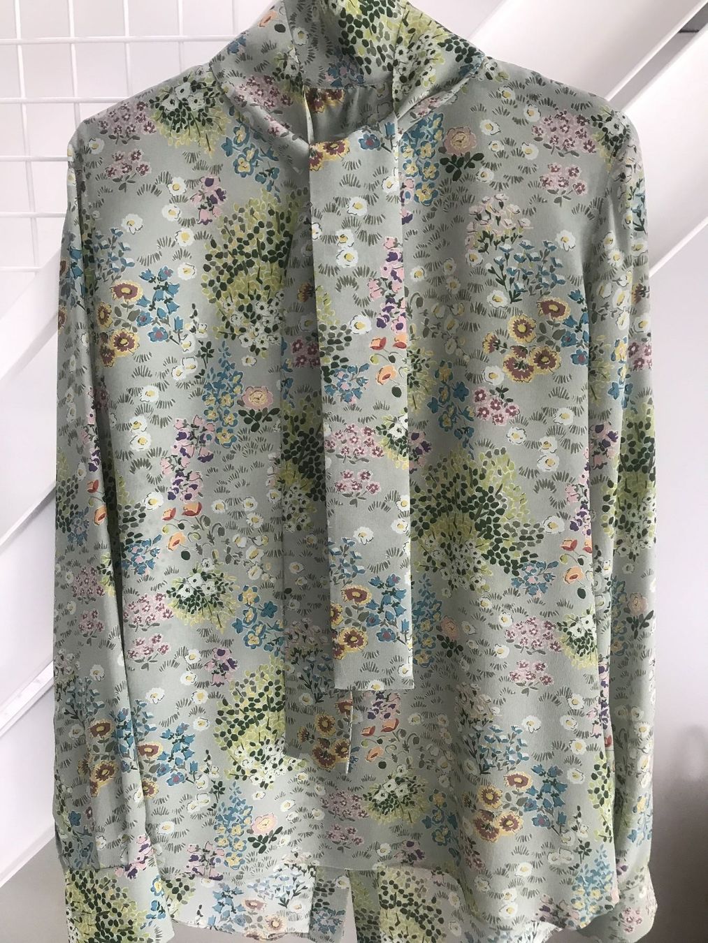 Valentino Camicette: Valentino Bluse, Gr. IT 38 – Nuovo (secondo la descrizione) da Kilchberg venduto da boudoir076 5