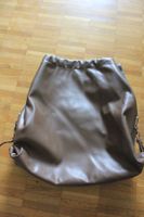 schicke Tasche mit Schnallen und Ketten ca.47x47x13