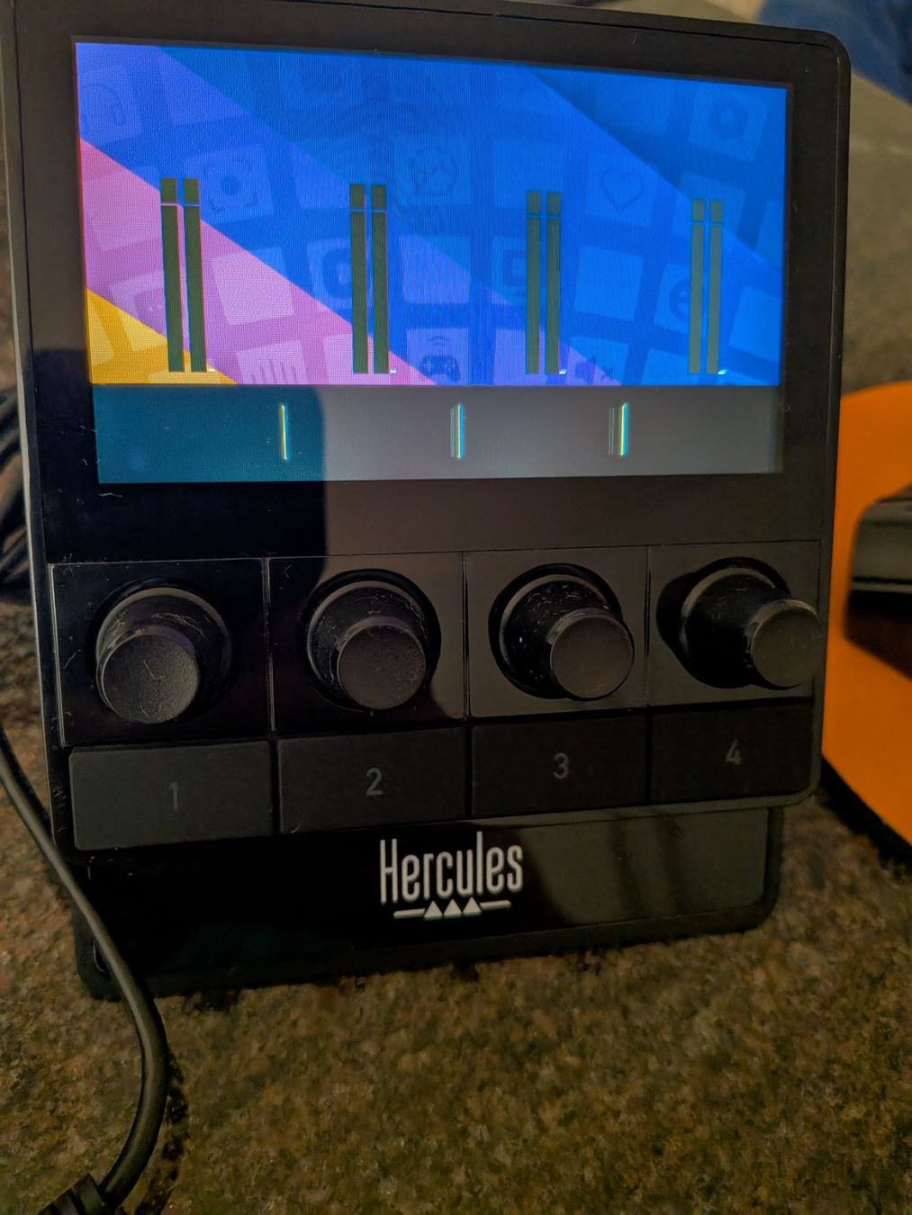 Hercules Mischpulte: Hercules STREAM 100 Streaming Deck – Gebraucht aus Bern von KlickUndWeg 4