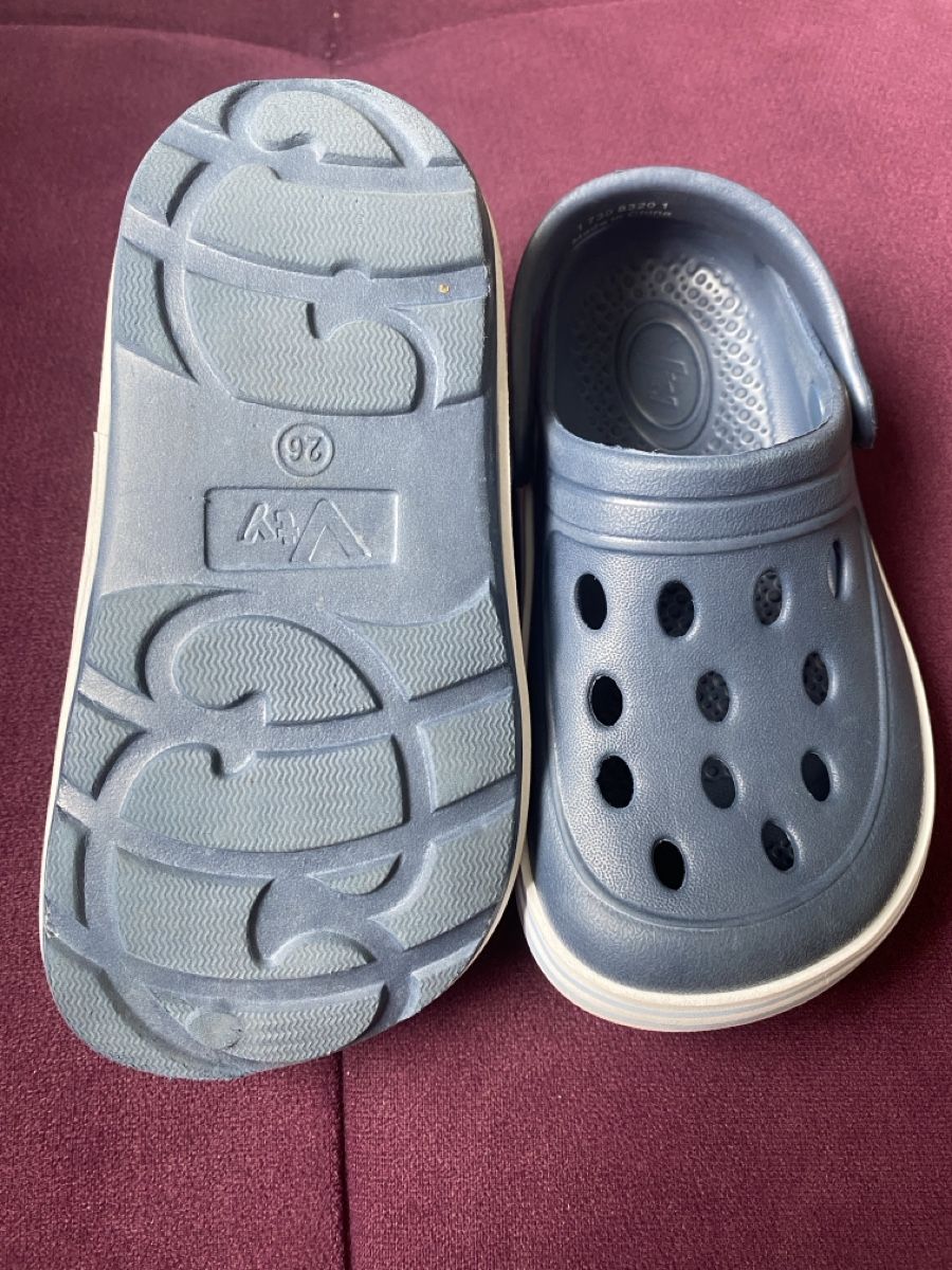 Dosenbach Herrenschuhe: Hausschuh Gr: 26 – Gebraucht aus Studen BE von par_f69n 2