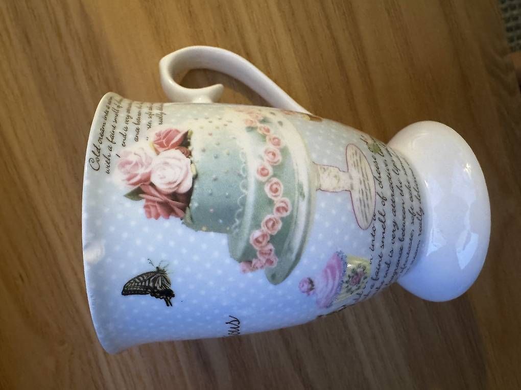 Tazze: Tasses à thé 4 pièces – Usato da Lausanne venduto da sborenov 4