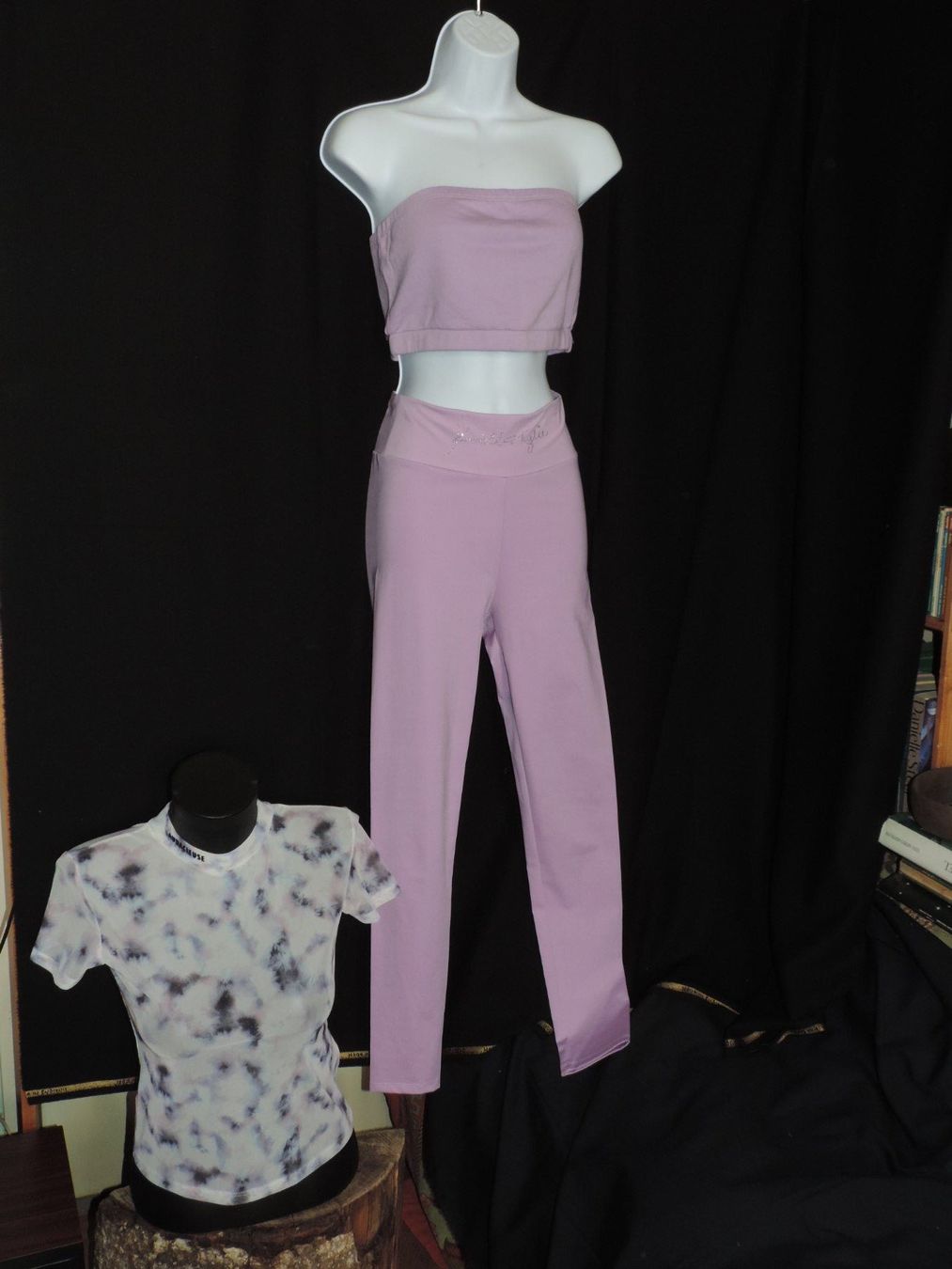 Kleiderpakete: ensemble sport rose lila – Gebraucht aus Genève von Axelle333
