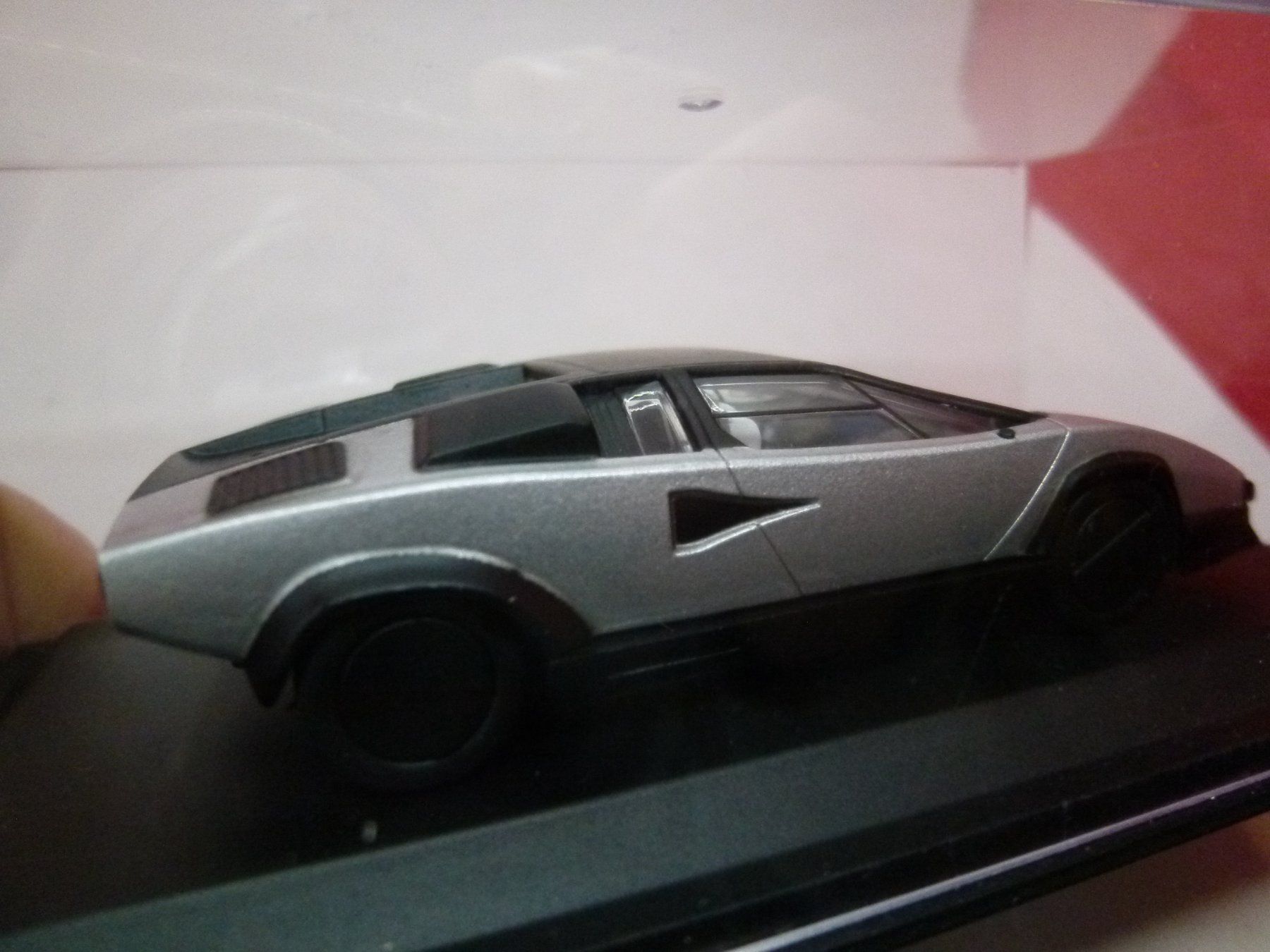 Lamborghini Modellini d'auto: Lamborghini Countach Evoluzione 1987 - 1/1000pcs Leo Models – Nuovo (secondo la descrizione) da Reiden venduto da mondial2 2