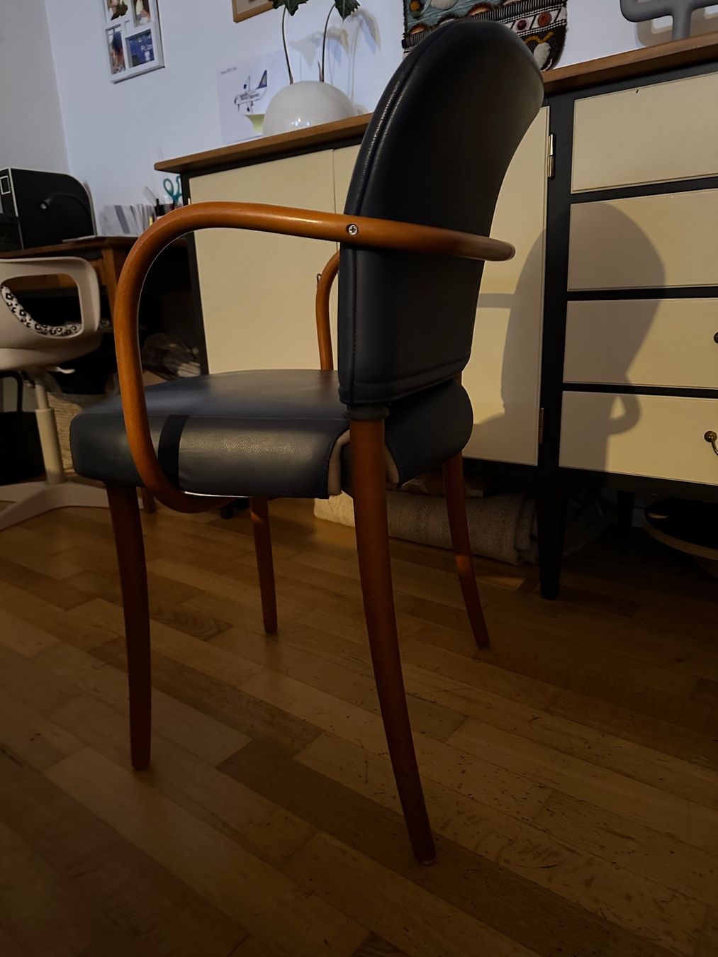 Stühle: 2 Design Lederstuhl – Gebraucht aus Neerach von the_modern_mini 2