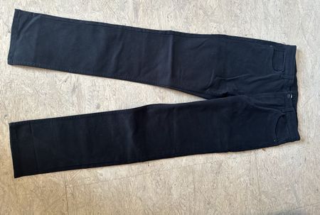 Jeans Slim Fit schwarz Grösse 170 neuwertig