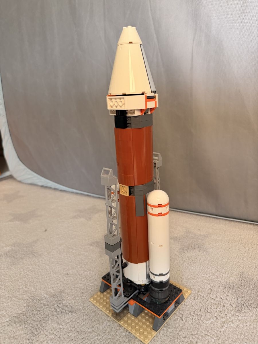 Lego Spielzeuge: Lego space Rakete – Gebraucht aus Zürich von gal_z6n9