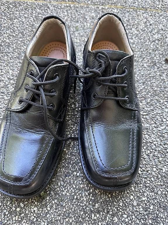 Scarpe per ragazzi: Chaussures de fête, 33, garçon  – Usato da Crassier venduto da CocoChill