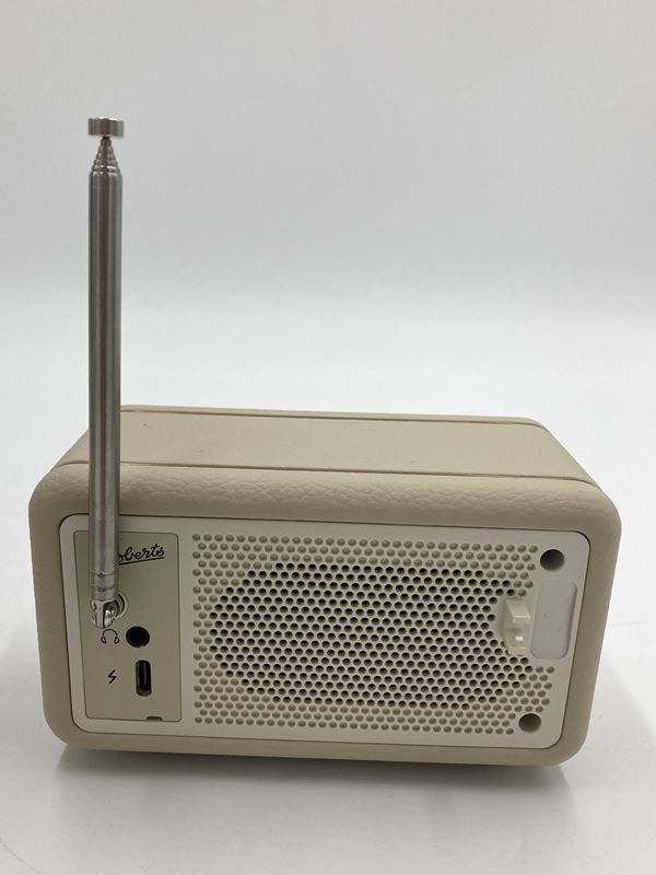 Radio: ROBERTS | Radiowecker | Revival Petite 2 | Beige – Nuovo (secondo la descrizione) da Wittenbach venduto da Restwert_St-Gallen 1
