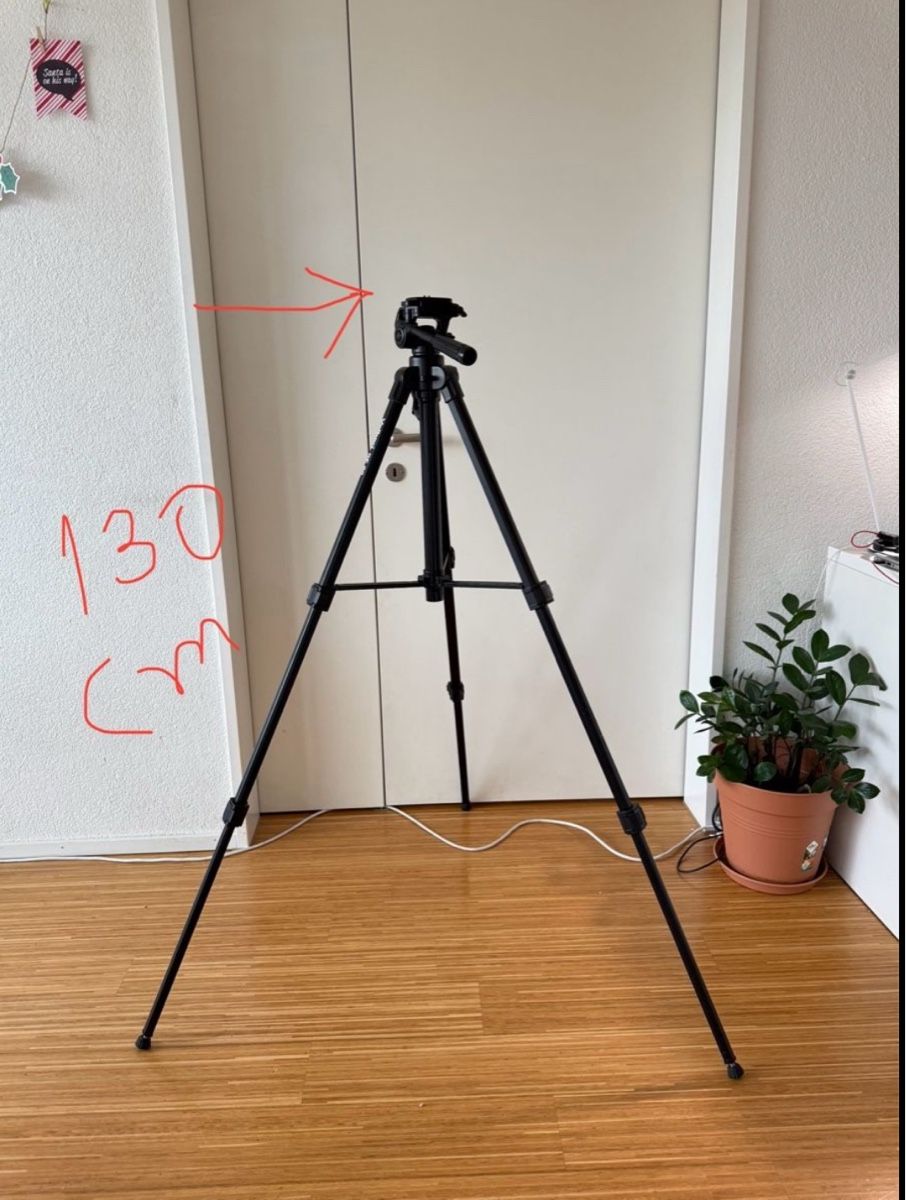 Velbon Trépieds & Accessoires: Stativ Kamera Velbon DF-60 tripod – D'occasion à Basel par Sarah921