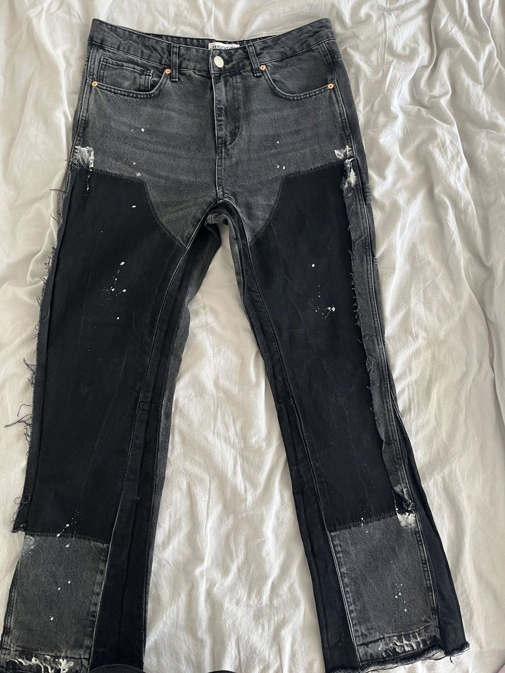 Jeans: Jeans noir Reputation Studios – Nuovo (secondo la descrizione) da Court venduto da Style_ambre