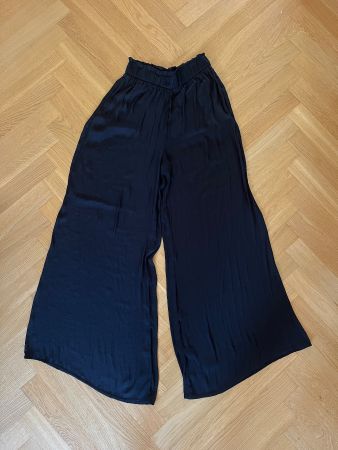 Zara Damen Wide Leg Hose Schwarz Gr. XS