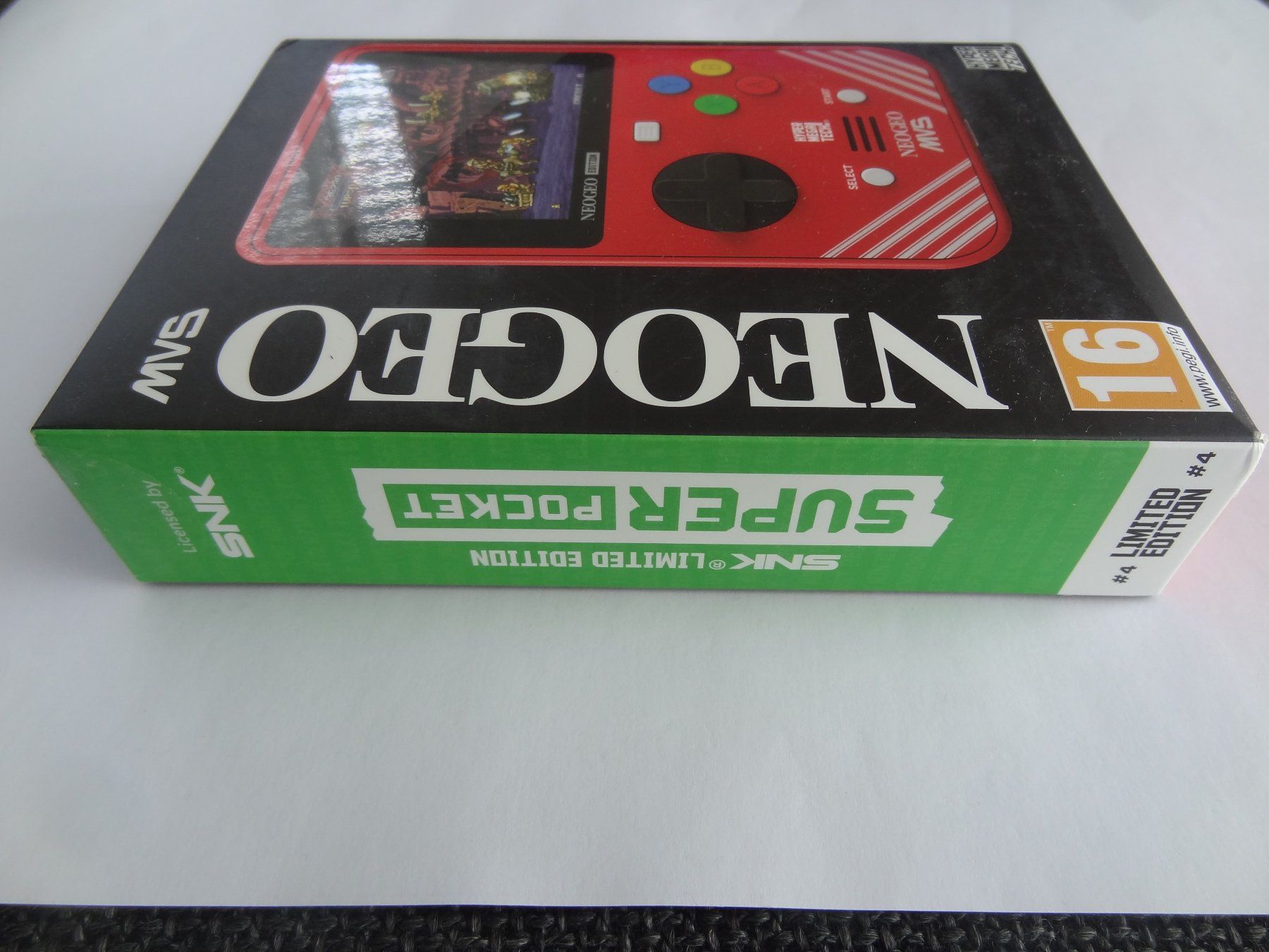 Console: Hyper Mega Tech Neo Geo MVS Limited Super Pocket Evercade – Nuovo e nell'imballaggio originale da Lyss venduto da Famicom 4