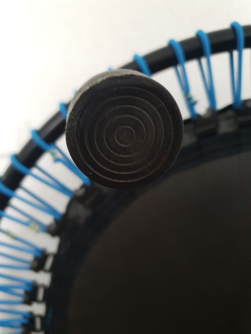 Bellicon Trampolines: Bellicon 80 cm, blau/schwarz – D'occasion à Uster par Kummer6 4