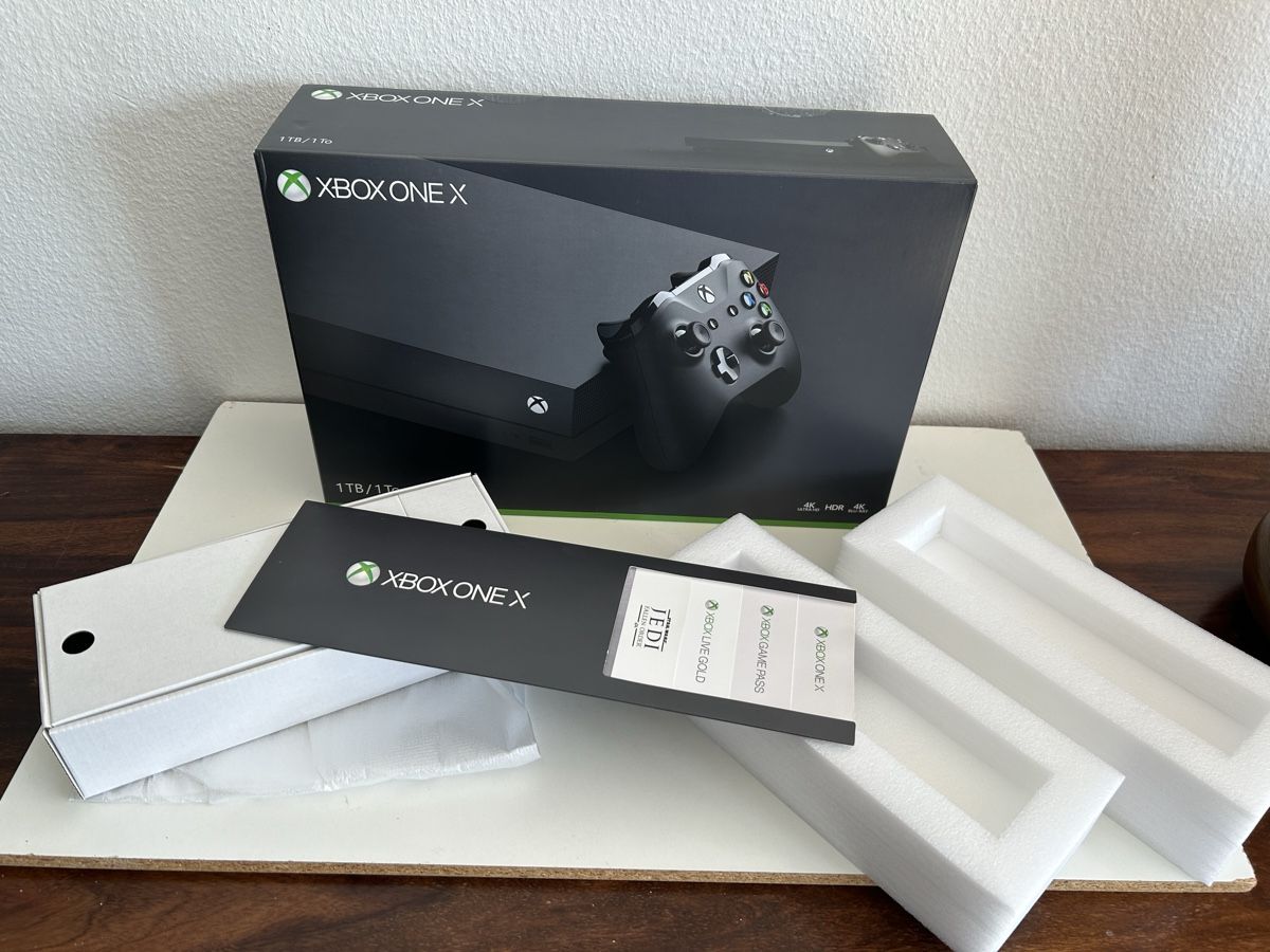 Microsoft Console: Xbox One X pack Star Wars – Usato da Pully venduto da PongDayOne 7