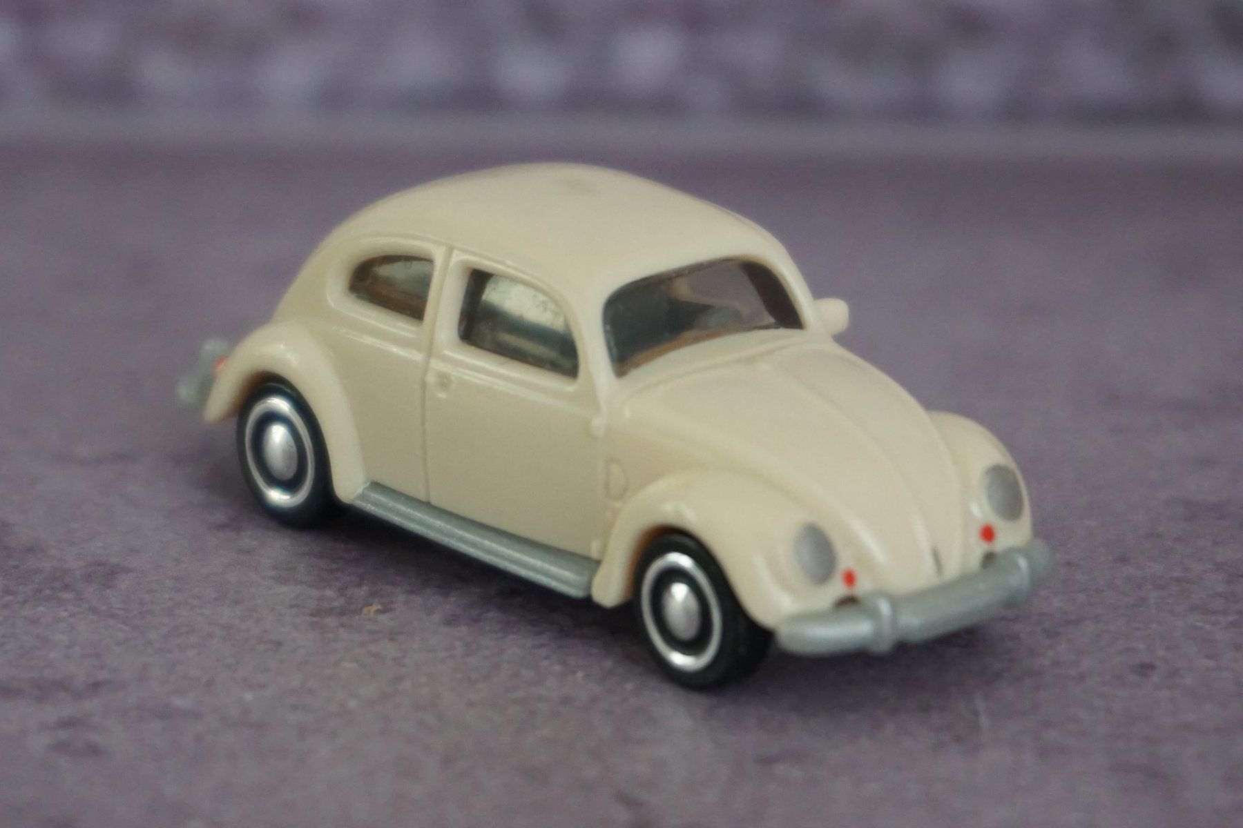 Volkswagen Modellini d'auto: VW Käfer Brezel 1:87 KULT !!!!!!!!! – Usato da Reiden venduto da Doppeldecker69