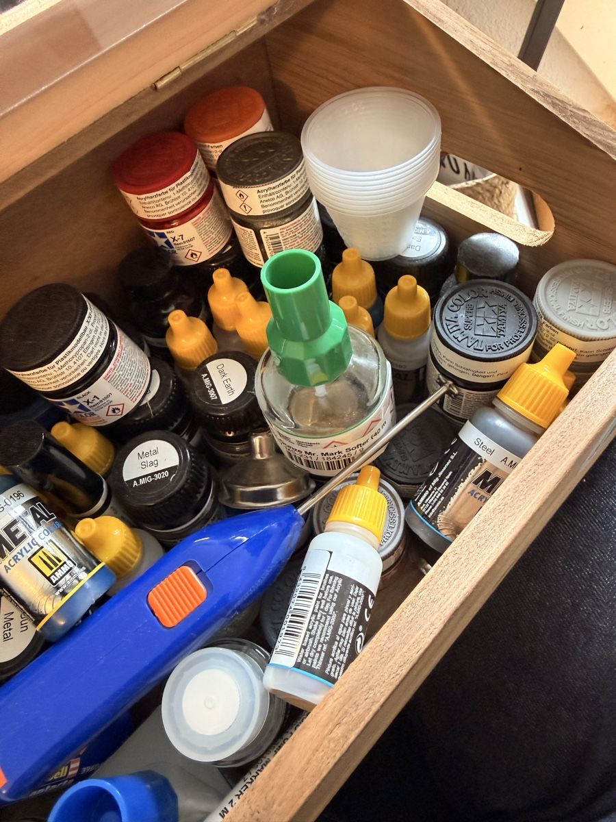 Colori: Modellbau Farben-Set mit Farbmixer und Holzbox – Usato da Hausen am Albis venduto da Charlie-Harper 4
