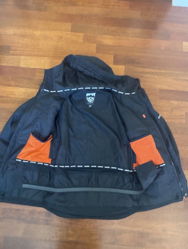 Montec Giacche: Jacke ski/snowboard Montec, XS – Usato da Zürich venduto da namrod 1