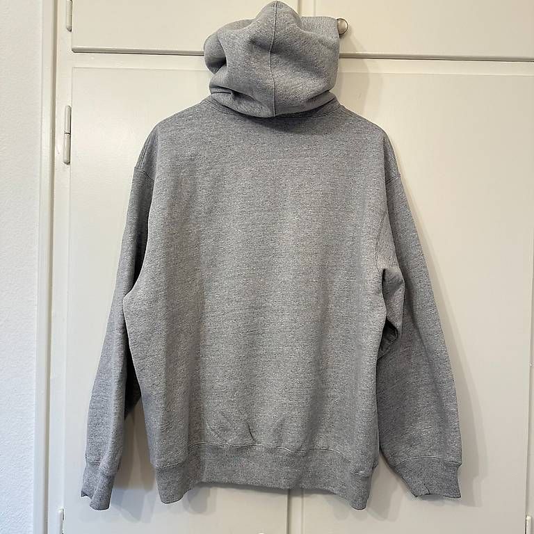Maglioni & Felpe: Supreme Small Box Kapuzenpullover, L, SS26, Grau meliert, DS – Nuovo e nell'imballaggio originale da Basel venduto da boysnoize 5