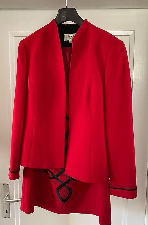 Completi & Tailleur: Damen Jacke und Jupe Gr. 40 – Usato da Neuenhof venduto da fiore011