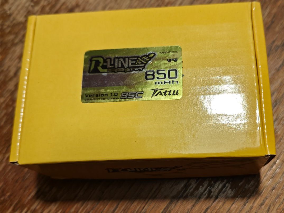 Batterie, Caricabatterie & Alimentatori: Tattu R-line 850mah – Nuovo e nell'imballaggio originale da Safenwil venduto da Tamaria