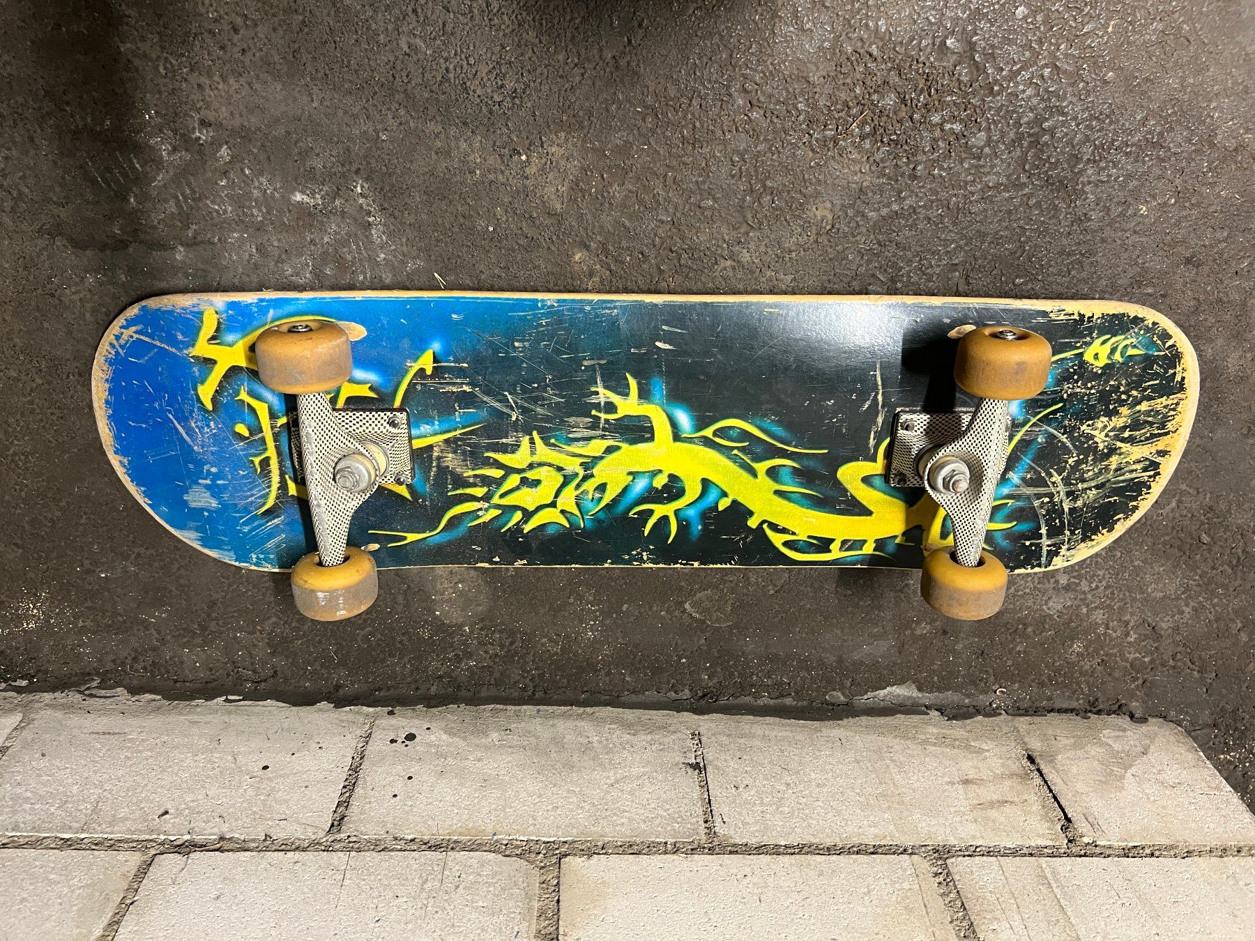 Skateboards: Skateboard, Rollbrett – Usato da Fehraltorf venduto da Tler 1