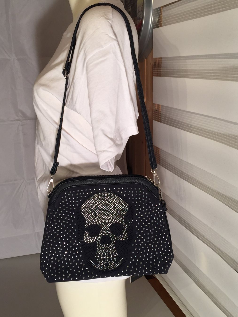 Borse da donna: Handtasche mit Strasssteine und Skull Dunkelblau – Nuovo (secondo la descrizione) da St.Gallenkappel venduto da RocknSkull 1