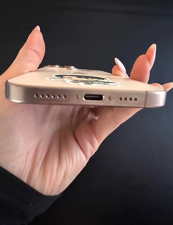 Apple Telefoni cellulari / Smartphones: IPHONE 16 PRO MAX 512 GB – Usato da La Tour-de-Peilz venduto da aliouuuuu 3