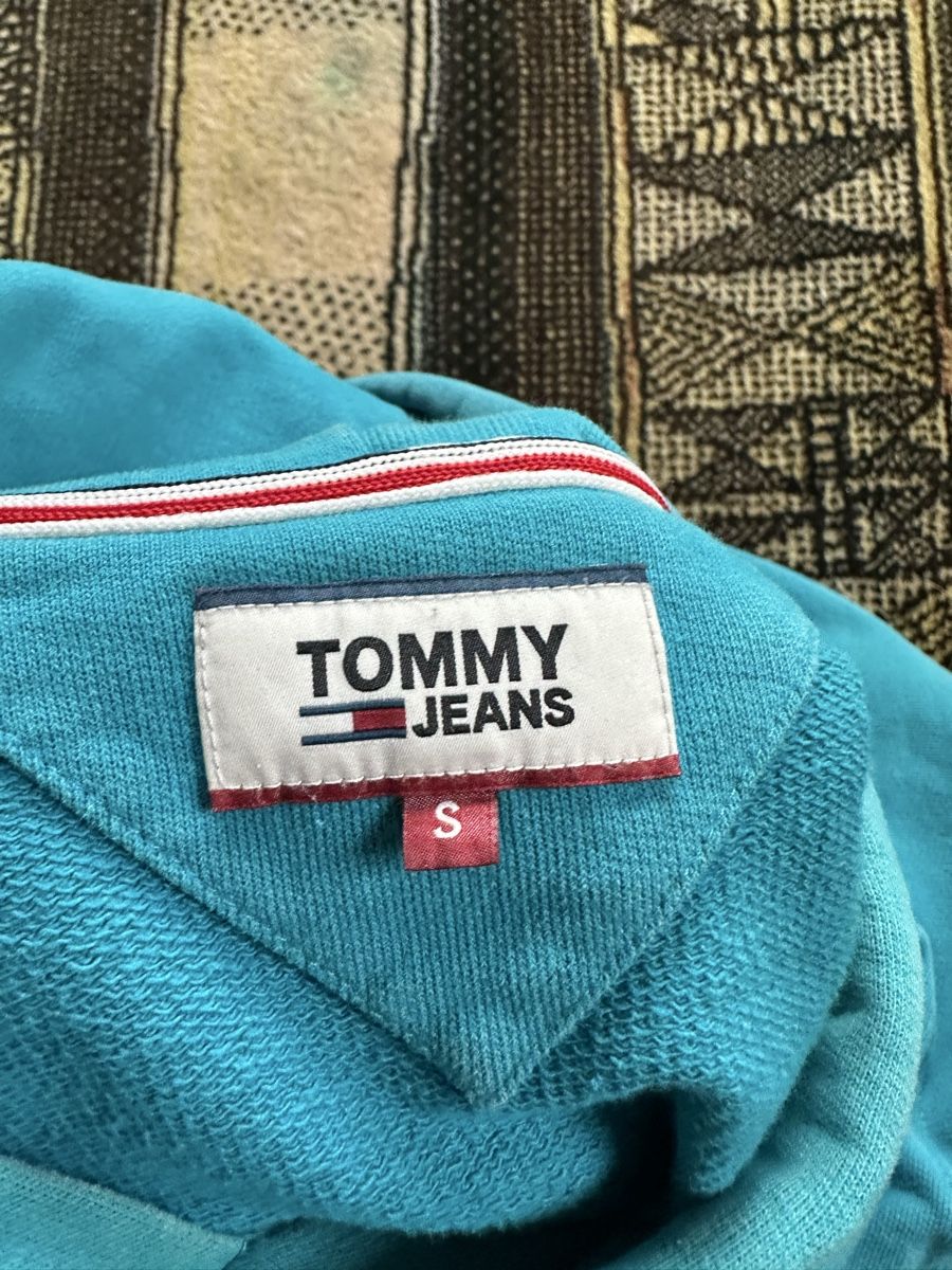 Tommy Hilfiger Maglioni & Felpe: Pull Tommy jeans bleu turquoise  – Usato da Knonau venduto da dor_jd7k 3