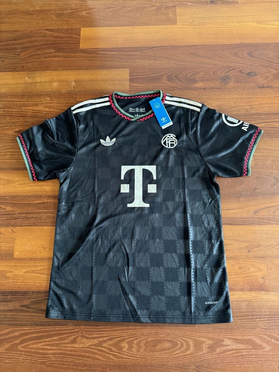 Bayern München Leibchen & Hosen: FC Bayern München Trikot 25/26 – Neu (gemäss Beschreibung) aus St. Gallen von JanisB23
