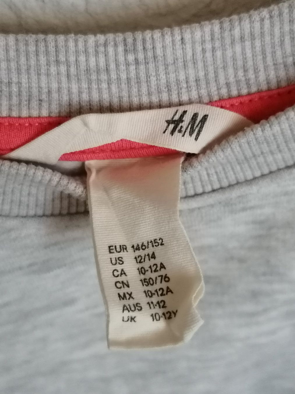 Maglioni & Felpe: sweat pull, top, haut,pull, sweatshirt – Usato da Montcherand venduto da petiteoune75 4