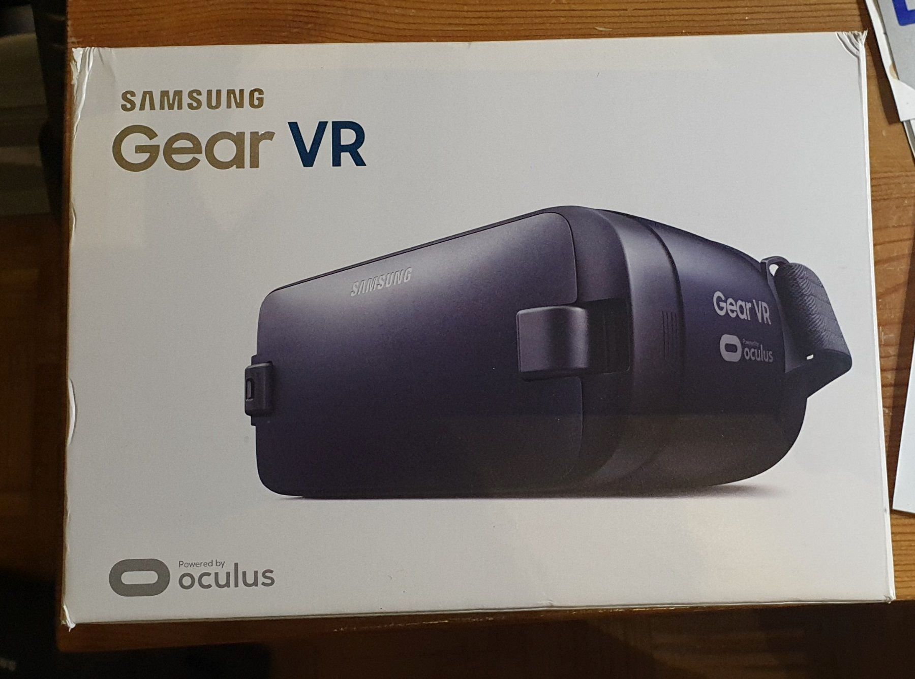 Samsung Casco VR: Samsung Gear VR Virtual Reality Brille – Nuovo (secondo la descrizione) da Basel venduto da Ringe1