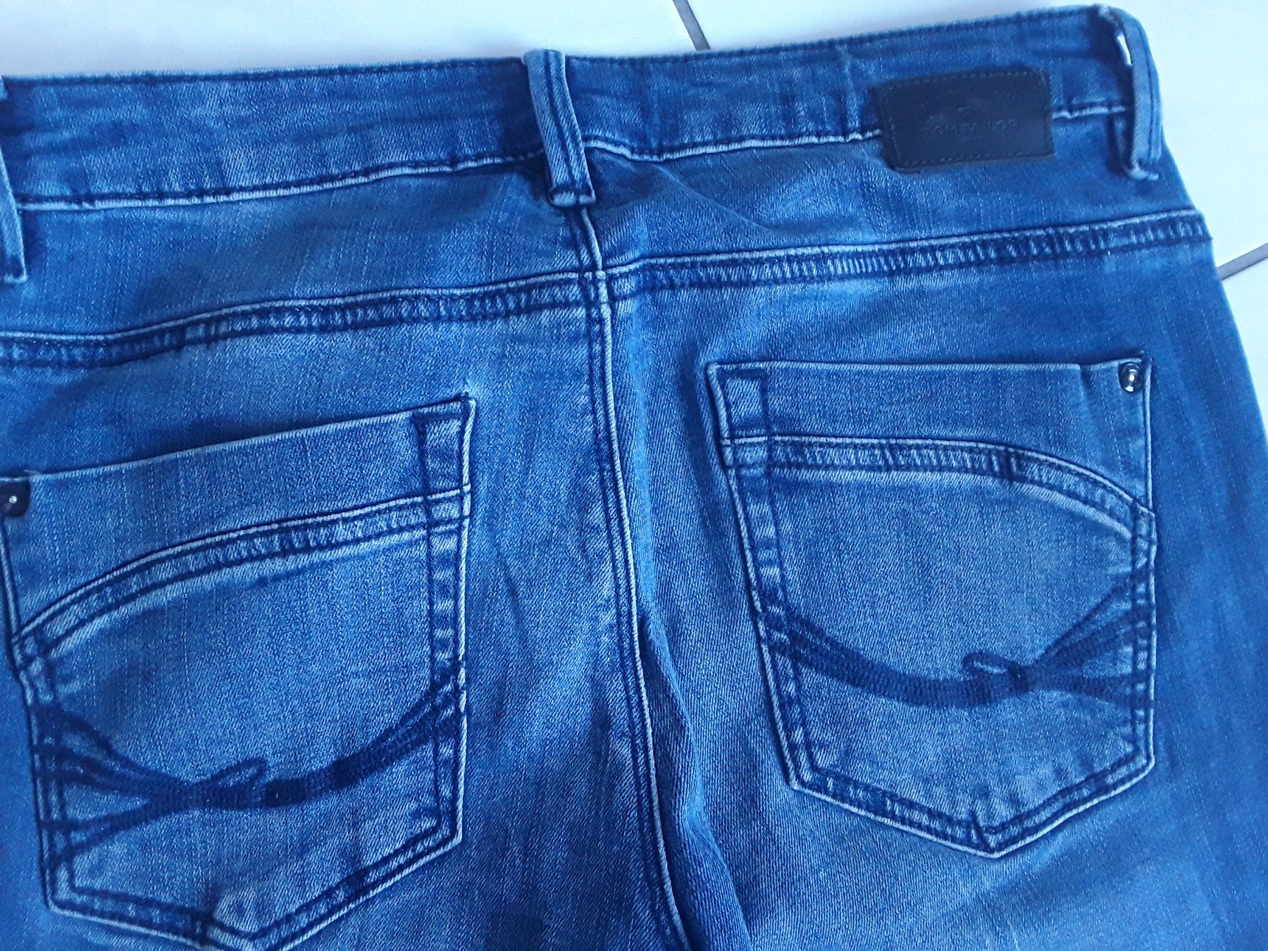 Tom Tailor Jeans: Neuwertige Tom Tailor Jeans 25 – Gebraucht aus Heimberg von Samprof 3