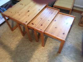 3-er Set Couch/Beistell-Tischchen aus Holz