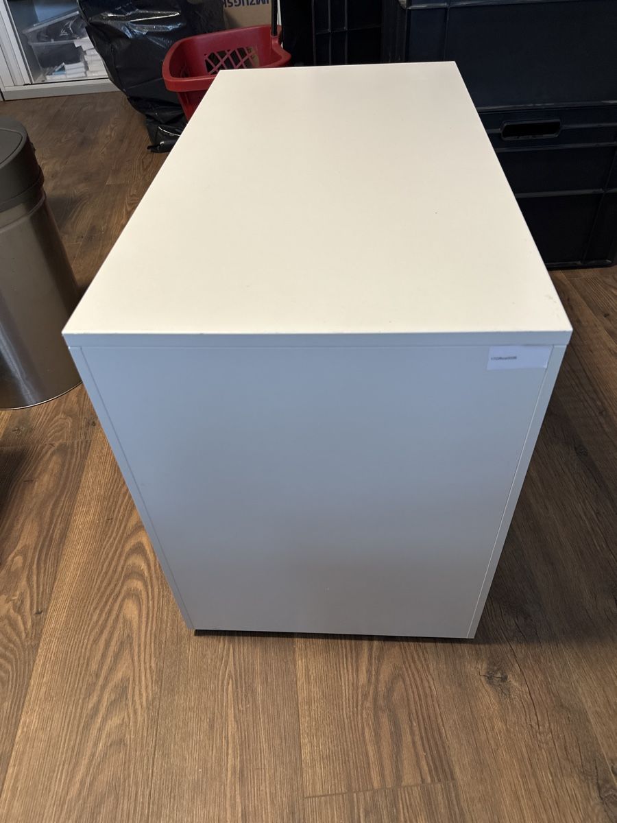 Steelcase Rollcontainer mit 3 Schubladen (Gebraucht) in Altendorf für ...