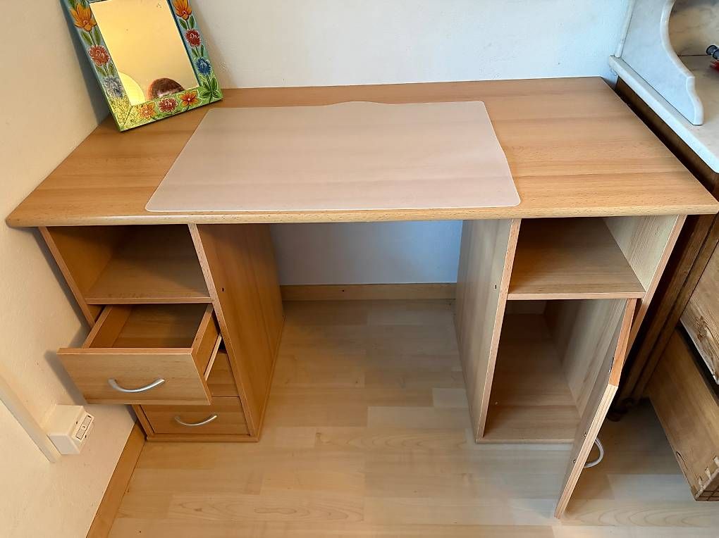 Scrivanie: Kinderpult – Usato da Bern venduto da urs_jsz5