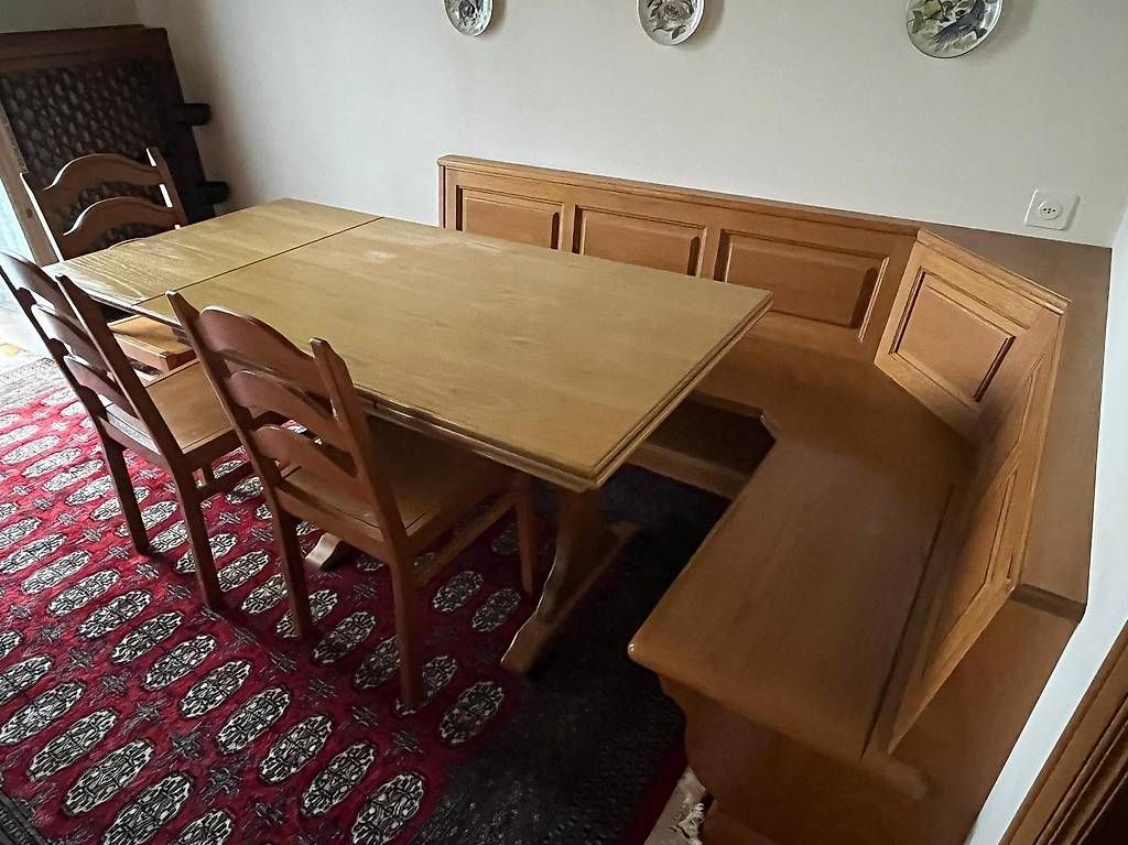 Tischset: Eckbank mit Tisch und 3 Stühlen – Gebraucht aus Rothenburg von fox_699z 1