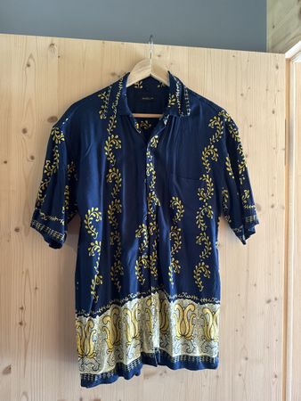 Sommerliches Herren Hemd, Grösse L, blau-gelb gemustert