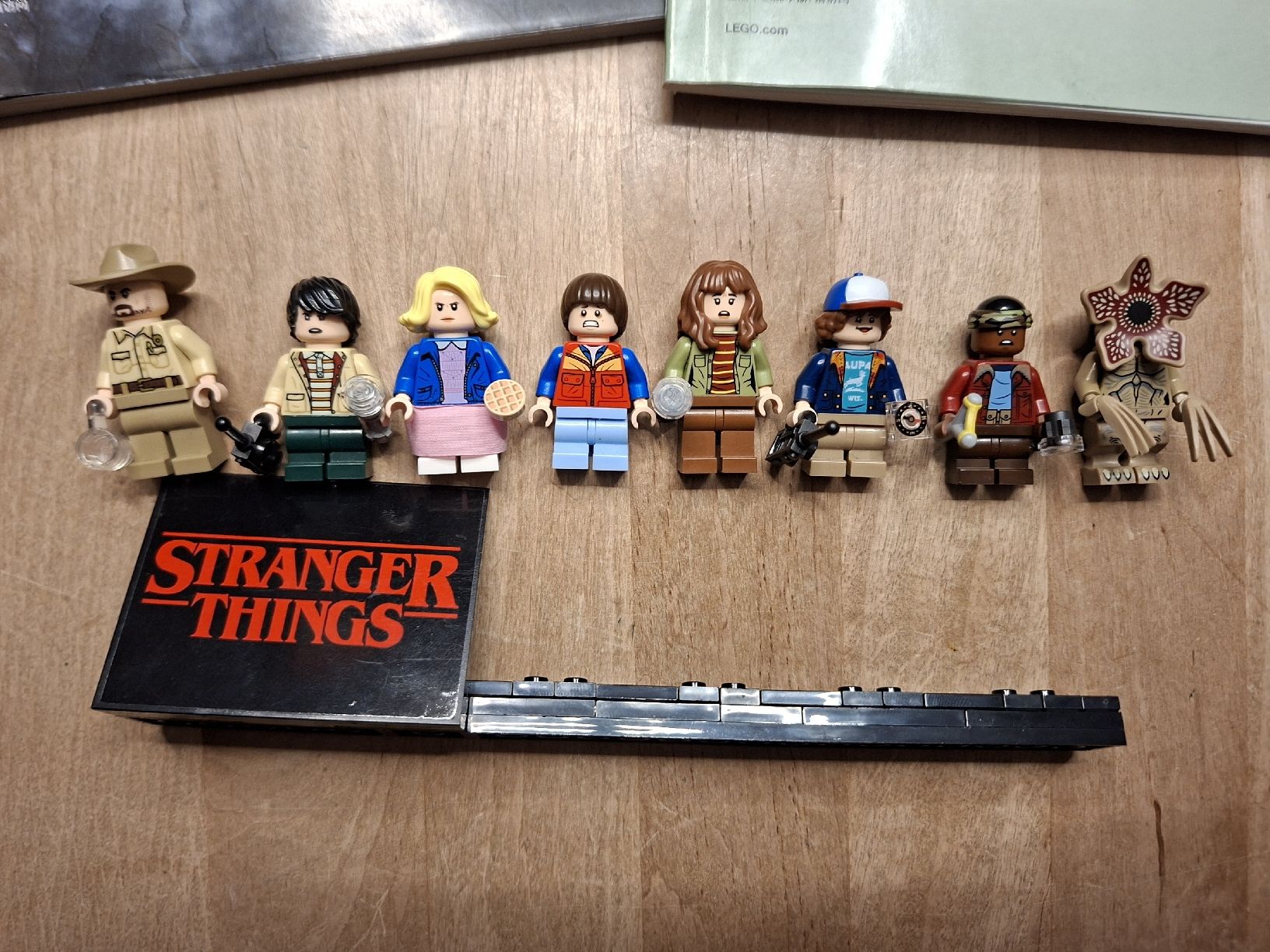 Lego Kit di costruzioni: LEGO Stranger Things 75810 The Upside Down – Usato da Gelterkinden venduto da BlackzoomsBrickverse 6