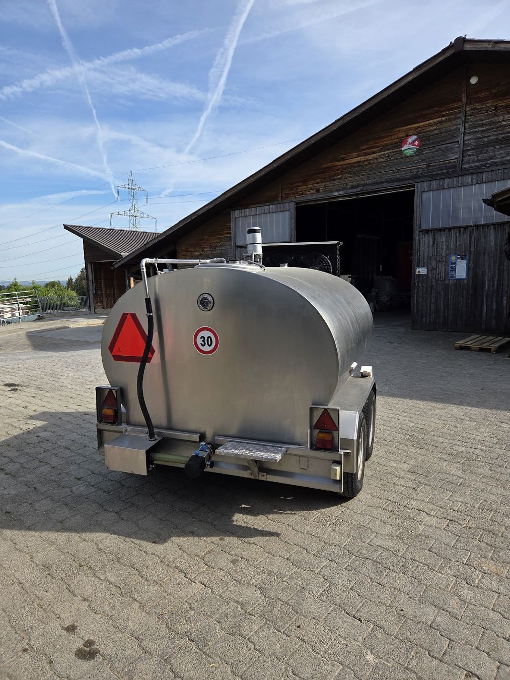 Tecnica di mungitura: Milchtank fahrbar 3000l – Usato da Maur venduto da Tscharina 2