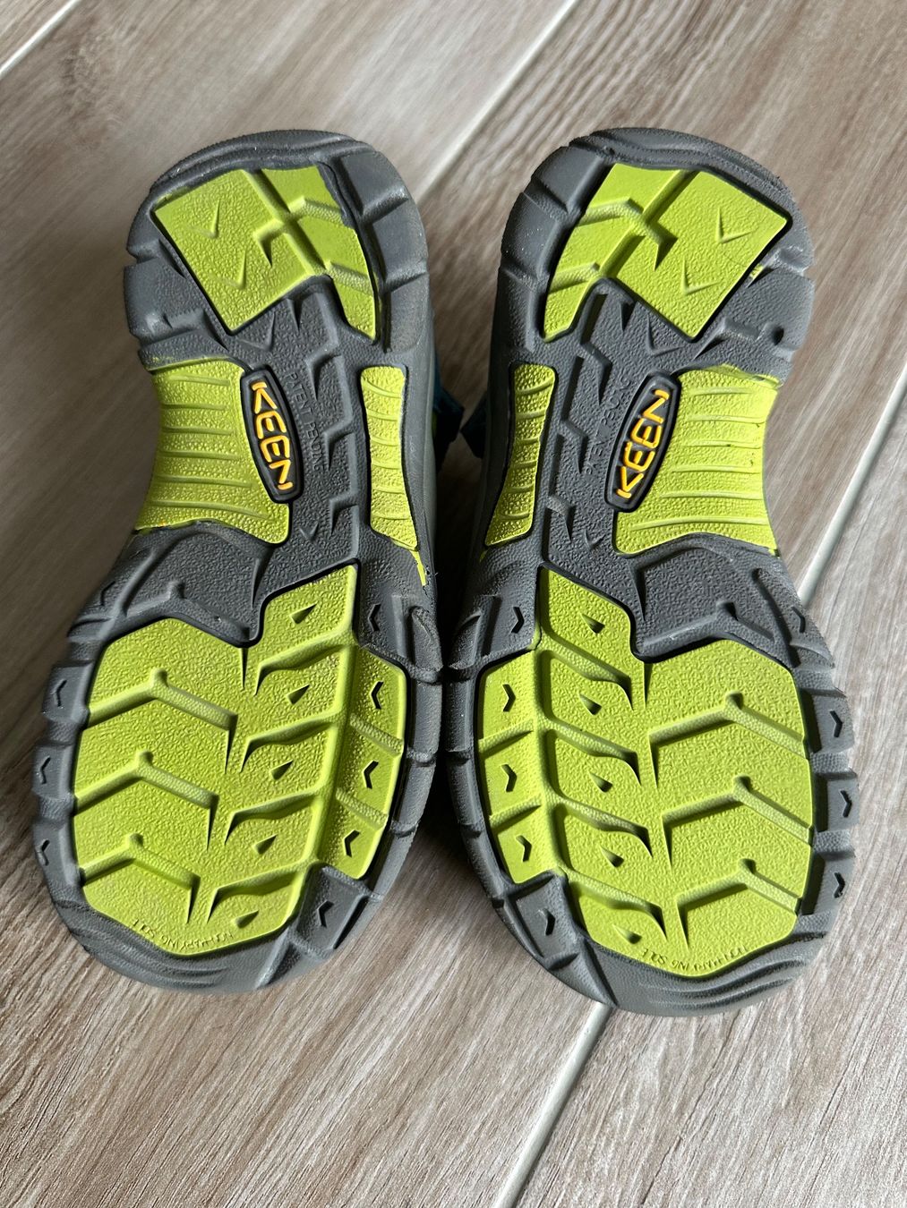 Keen Scarpe per ragazzi: Keen Sandalen Gr. 33 türkis – Usato da Rudolfstetten venduto da Joyw 2