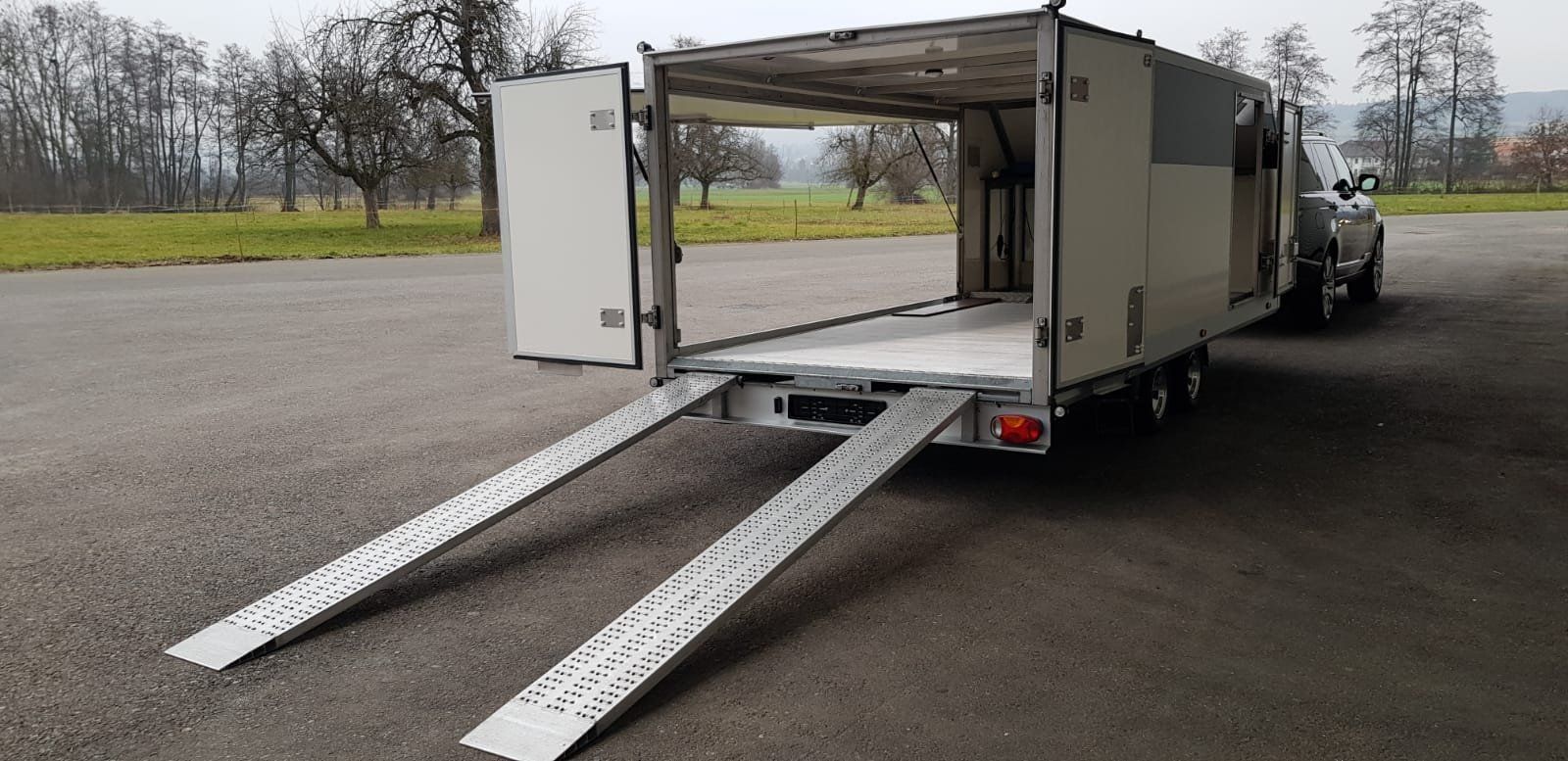Daltec Rimorchi: Daltec Renntransporter / Polyester Aufbau / Bestzustand – Usato da Zug venduto da Qayqay0 4