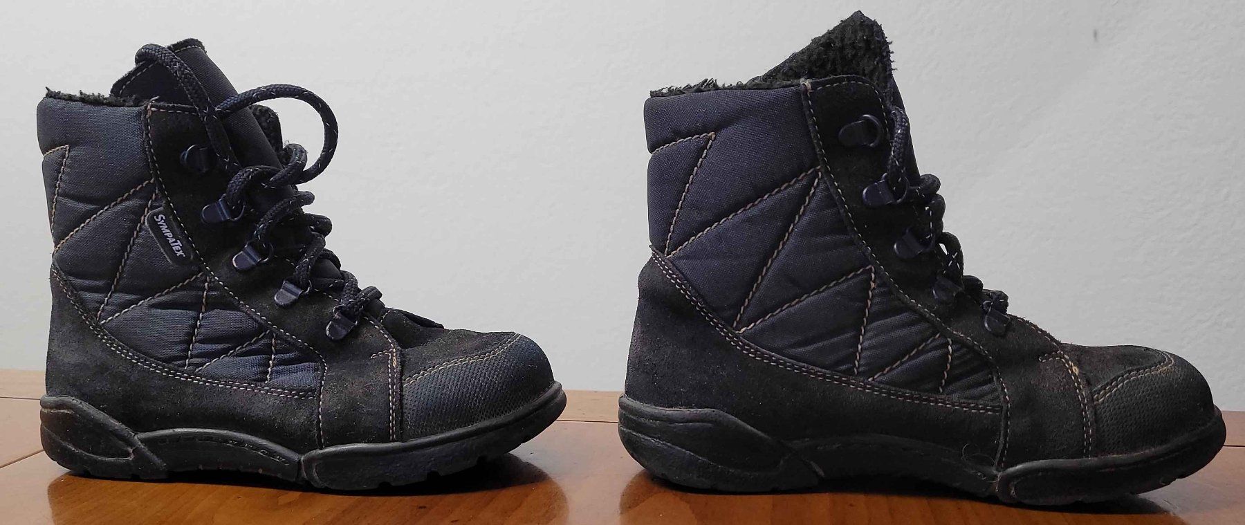 Scarpe per ragazzi: Däumling Winterstiefel Gr. 27 Weite M, dunkelblau – Usato da Bözberg venduto da Dave17 3