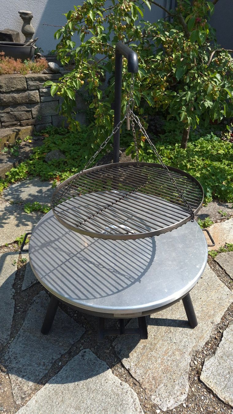 Cheminée d'extérieur: Feuerschale mit Grill – D'occasion à Weinfelden par chris_86 2