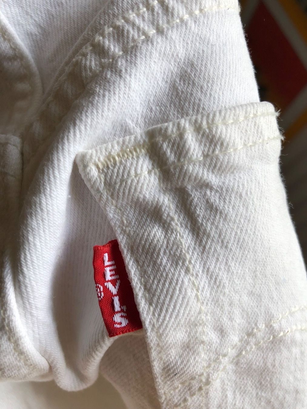 Levi's Pantaloni: Short Levi’s blanc – Usato da Saignelégier venduto da froglover16 4