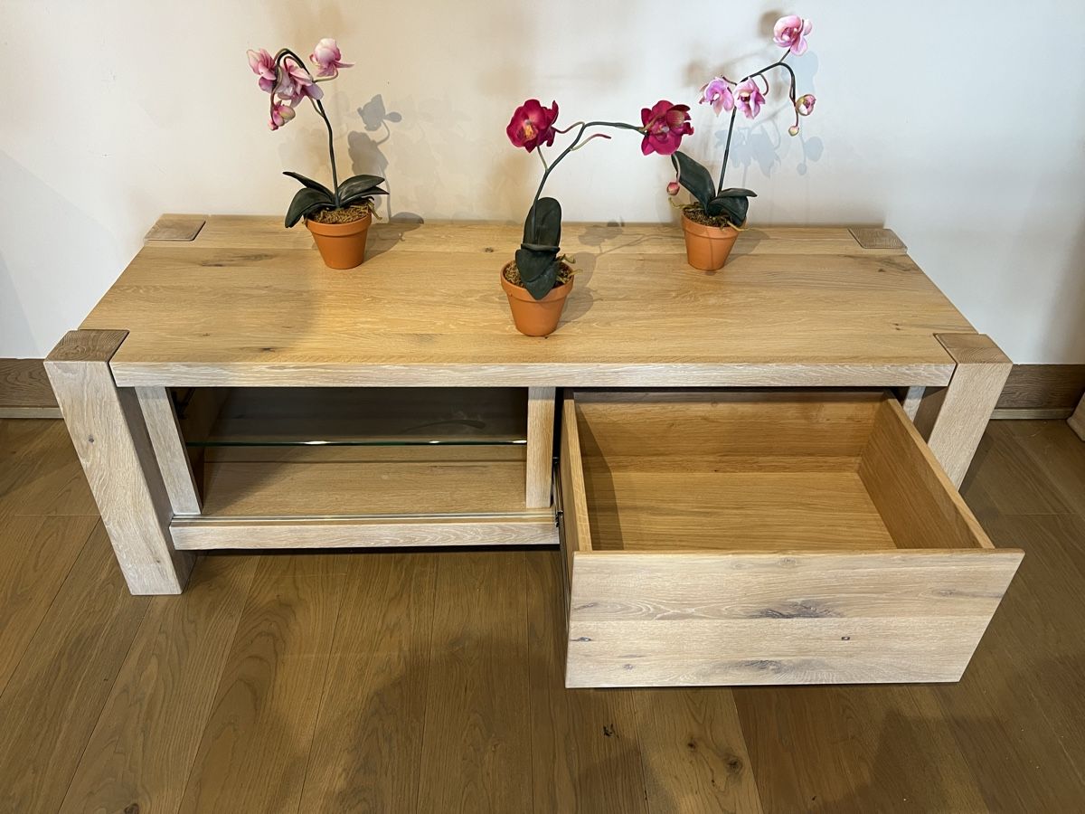 Mobili TV: Modern TV Stand Solid Oak Wood - new – Nuovo e nell'imballaggio originale da Corsier GE venduto da Karol_save_planet 2