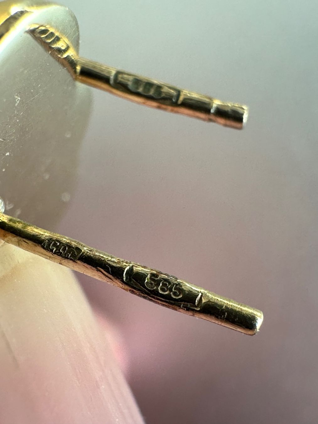 Ohrringe & -stecker: Vintage 14K Gold Kamee Ohrringe – Gebraucht aus Onex von Antiqueshow 4