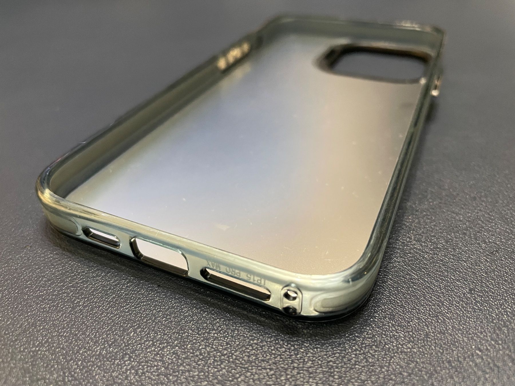 Apple Cover & Protezioni schermo: Coque Pokémon pour iPhone 15 Pro Max – Nuovo (secondo la descrizione) da Lausanne venduto da oenix 3