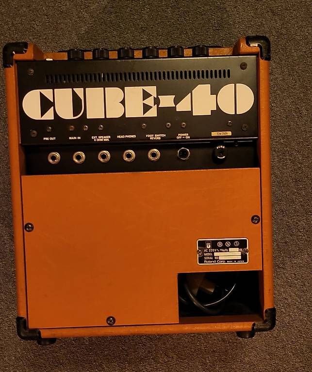 Amplificateurs: Roland Cube 40 – D'occasion à Neuchâtel par zikch